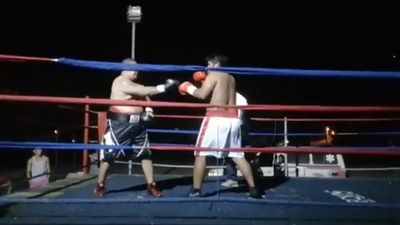 Saul Farah vs. Cesar Mamani 036.jpg