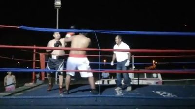 Saul Farah vs. Cesar Mamani 037.jpg