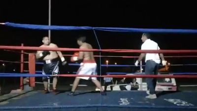Saul Farah vs. Cesar Mamani 038.jpg