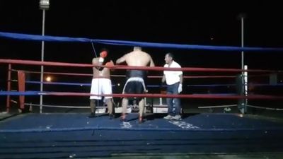 Saul Farah vs. Cesar Mamani 048.jpg