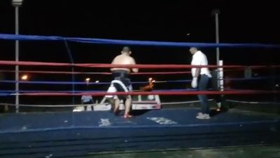 Saul Farah vs. Cesar Mamani 056.jpg