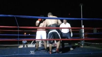 Saul Farah vs. Cesar Mamani 058.jpg