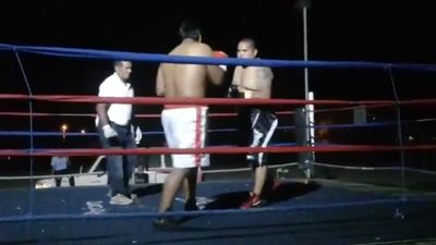 Saul Farah vs. Cesar Mamani 060.jpg