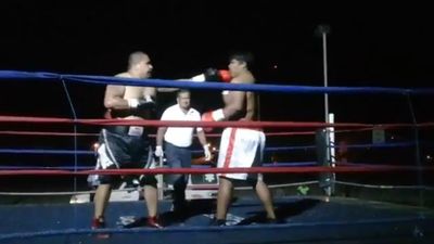 Saul Farah vs. Cesar Mamani 080.jpg