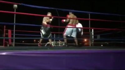 Saul Farah vs. Cesar Mamani 093.jpg