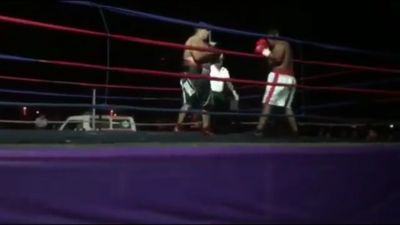 Saul Farah vs. Cesar Mamani 096.jpg