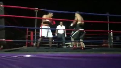 Saul Farah vs. Cesar Mamani 098.jpg