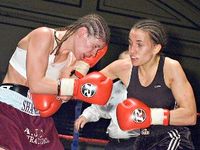 File:Shanee Martin vs. Rebekka Herrmann.jpg