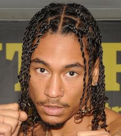 Shaquan Moore.jpg