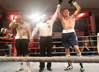File:Siegerehrung Jan Meiser wins over Talib Yilmatz.jpg