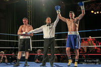 File:Siegerehrung Vicenzo Gualtieri wins over Norbert Szekeres.jpg