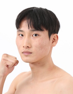 Sim Yongho 2.jpg