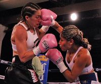 File:Simona Galassi vs. Mariana Juarez.jpg