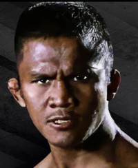 File:Sombat Banchamek.JPG