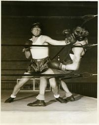 File:Sparring McLarnin.jpg