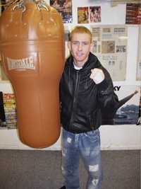 File:Steffy.bull.copyrightdavidstatham.JPG