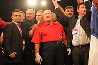 File:Steve-smoger-red.jpg