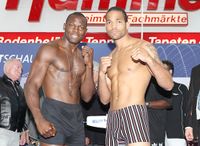 File:Steve Cunningham Yoan Pablo Hernandez weigh in.jpg