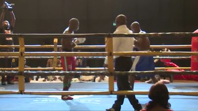 Sule Olagbade vs. Stephen Okine 001.jpg