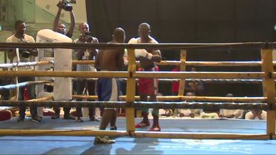 Sule Olagbade vs. Stephen Okine 014.jpg