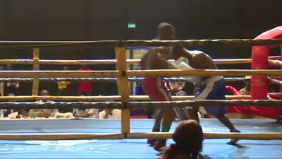 Sule Olagbade vs. Stephen Okine 022.jpg
