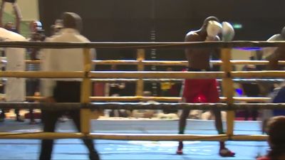 Sule Olagbade vs. Stephen Okine 023.jpg