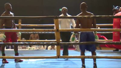 Sule Olagbade vs. Stephen Okine 033.jpg