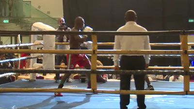 Sule Olagbade vs. Stephen Okine 035.jpg