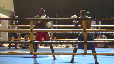 Sule Olagbade vs. Stephen Okine 036.jpg
