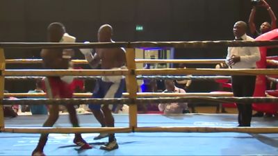 Sule Olagbade vs. Stephen Okine 040.jpg