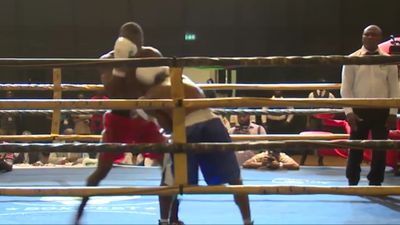 Sule Olagbade vs. Stephen Okine 048.jpg