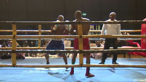 Sule Olagbade vs. Stephen Okine 050.jpg