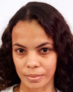 Taina Oliveira Cintra.jpg