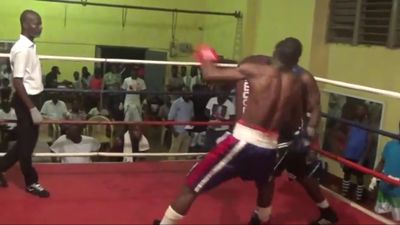 Taiwo Olowu vs. Joseph Adu 019.jpg
