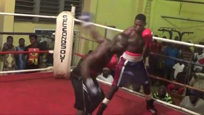 Taiwo Olowu vs. Joseph Adu 048.jpg