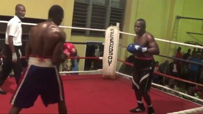 Taiwo Olowu vs. Joseph Adu 056.jpg