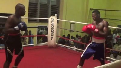 Taiwo Olowu vs. Joseph Adu 058.jpg