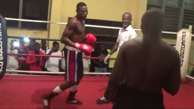 Taiwo Olowu vs. Joseph Adu 059.jpg