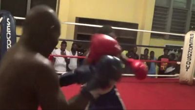 Taiwo Olowu vs. Joseph Adu 060.jpg