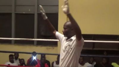 Taiwo Olowu vs. Joseph Adu 064.jpg