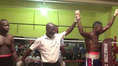 Taiwo Olowu vs. Joseph Adu 071.jpg