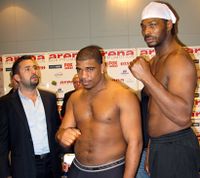 File:Tall-heavyweight-vs-shorter.jpg