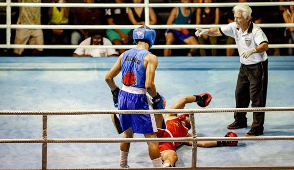 Talles Gomes vs. Rodrigo Augusto.jpg