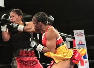 Tatina Anderson vs. Victoria Cisneros.jpg