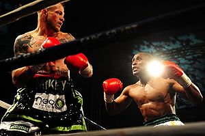 Tineyi Maridzo vs. Michael Schultz (2nd meeting).jpg