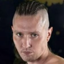 TomVautour.jpg