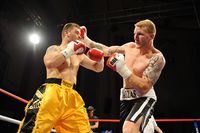 File:Tom Dallas v Paul Morris copyright Leigh Dawney 161010.jpg