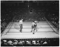 File:Tommy Umeda (R) vs Bobby Garza.....1951.jpg