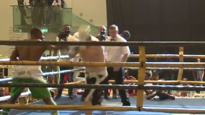 Tony Salam vs. Eugen Buchmueller 007.jpg