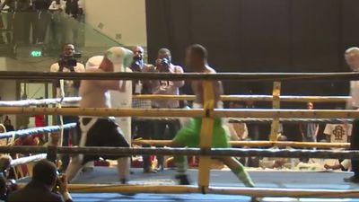 Tony Salam vs. Eugen Buchmueller 013.jpg